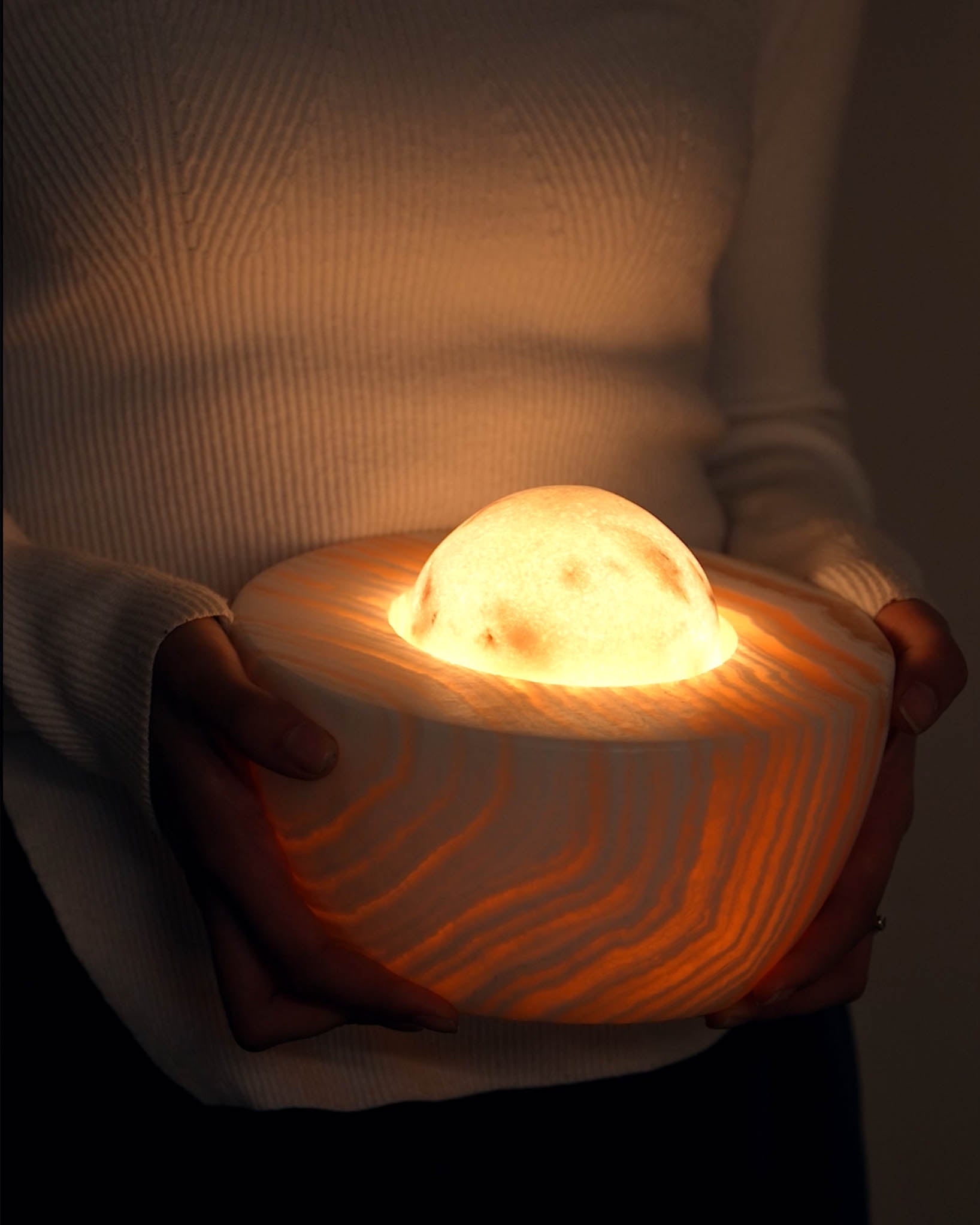 Art & Dining Table Lighting: Enhance Your Home's Elegance