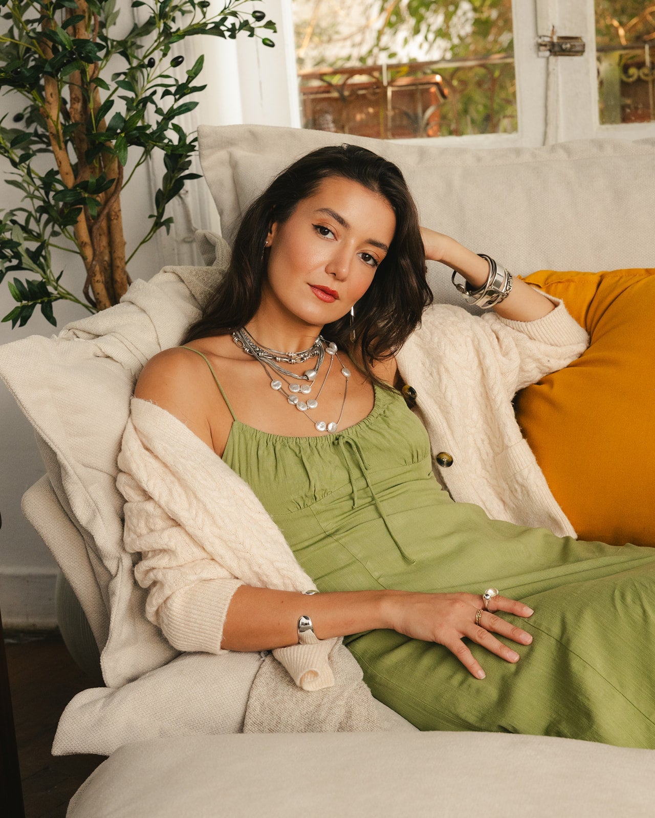 Round dining table with chairs & Warm Earthy Bedspreads