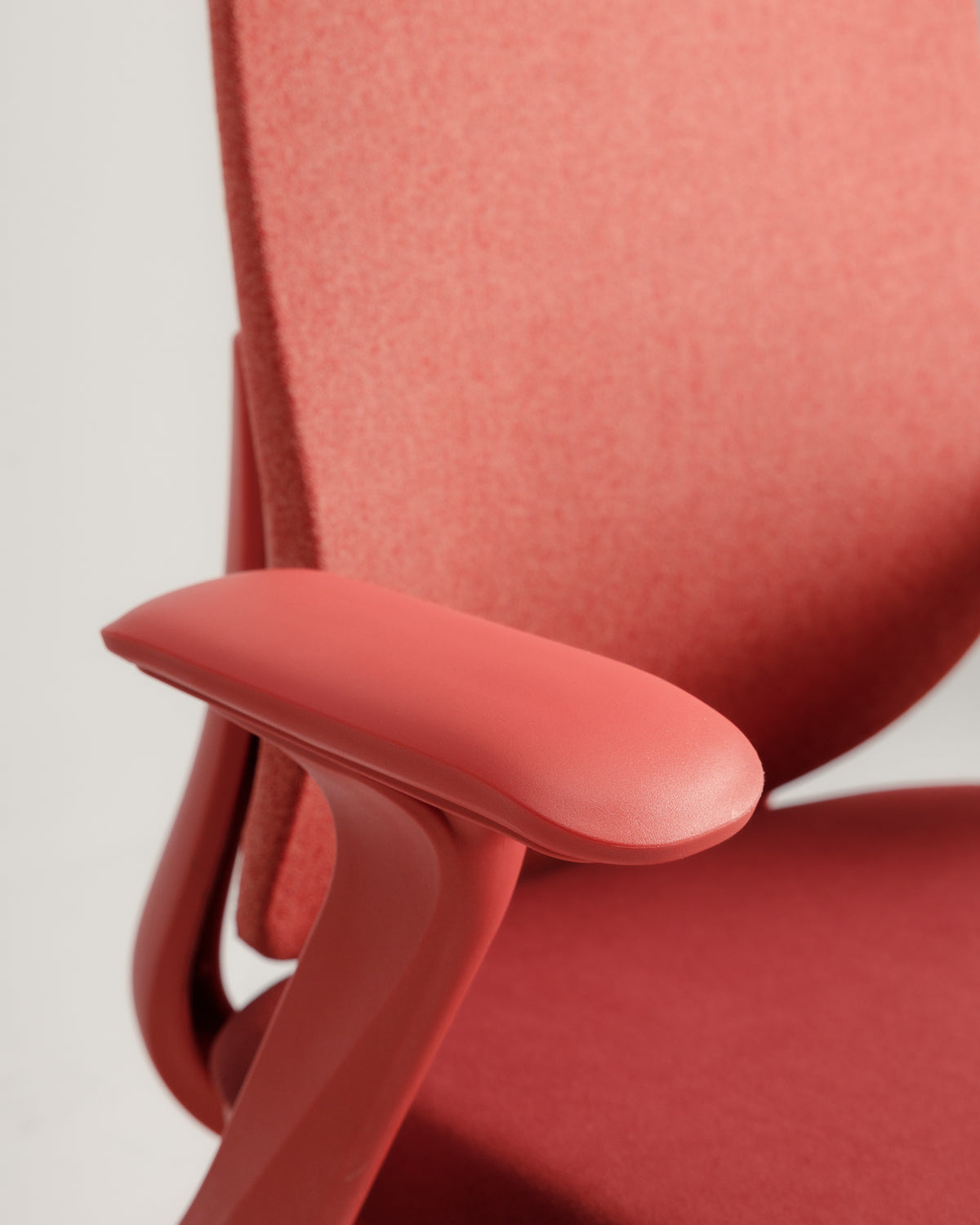 Red Aura Ergonomic Chair -  Wasilaah