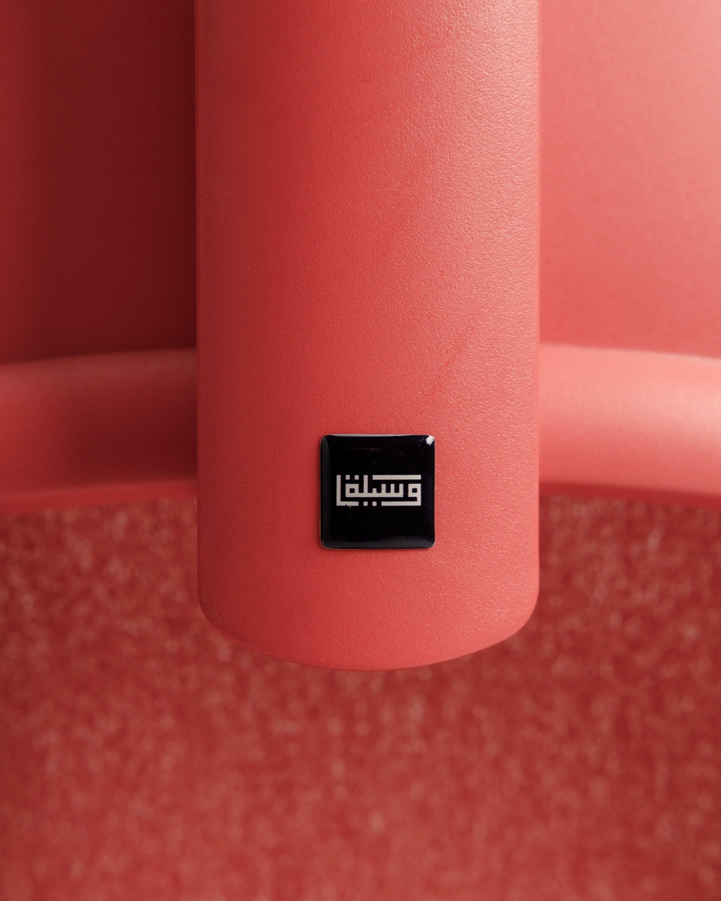 كرسي الأورا - احمر