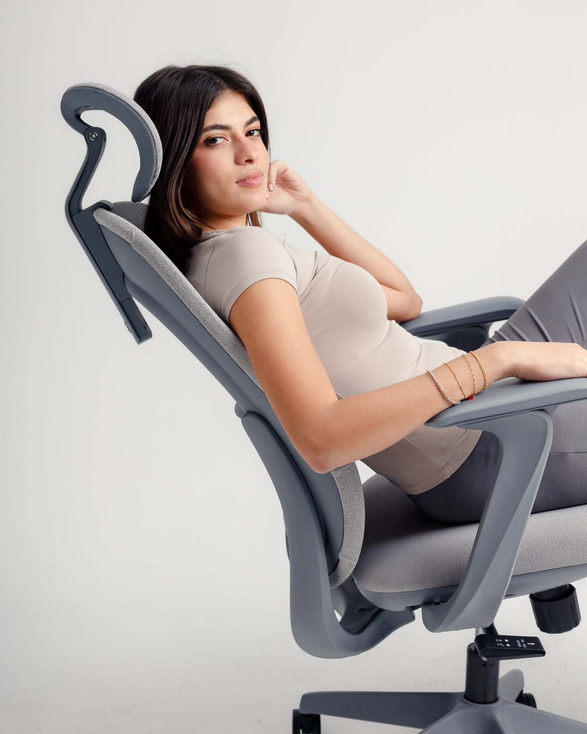 Grey Aura Ergonomic Chair -  Wasilaah