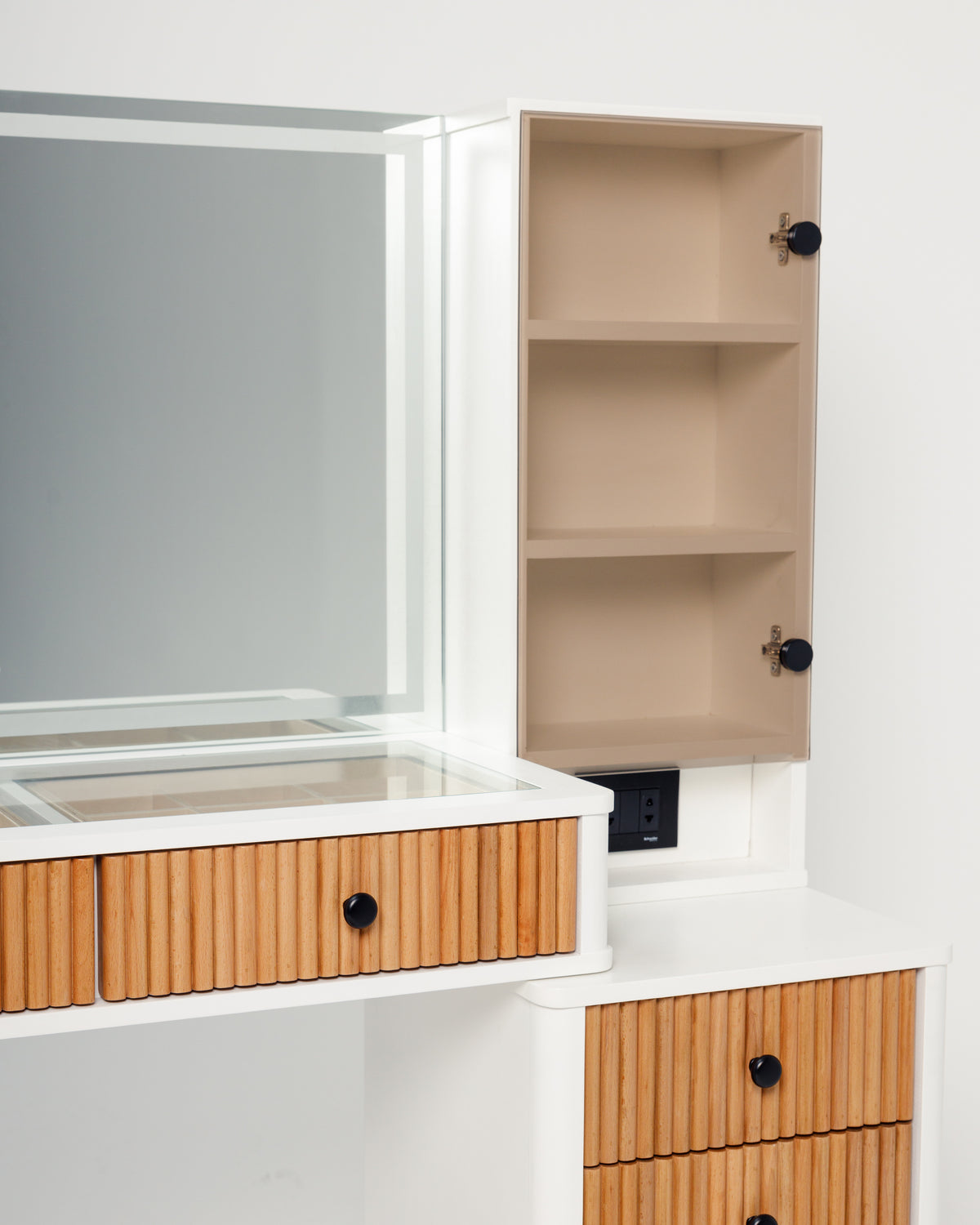 WHITE MUSE DRESSER -  Wasilaah