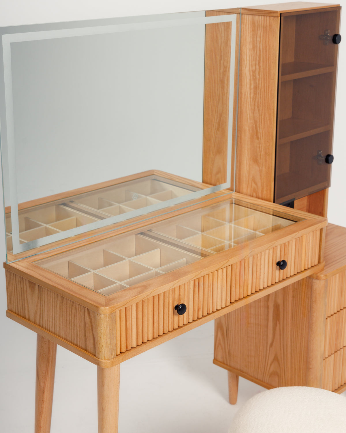 OAK MUSE DRESSER -  Wasilaah