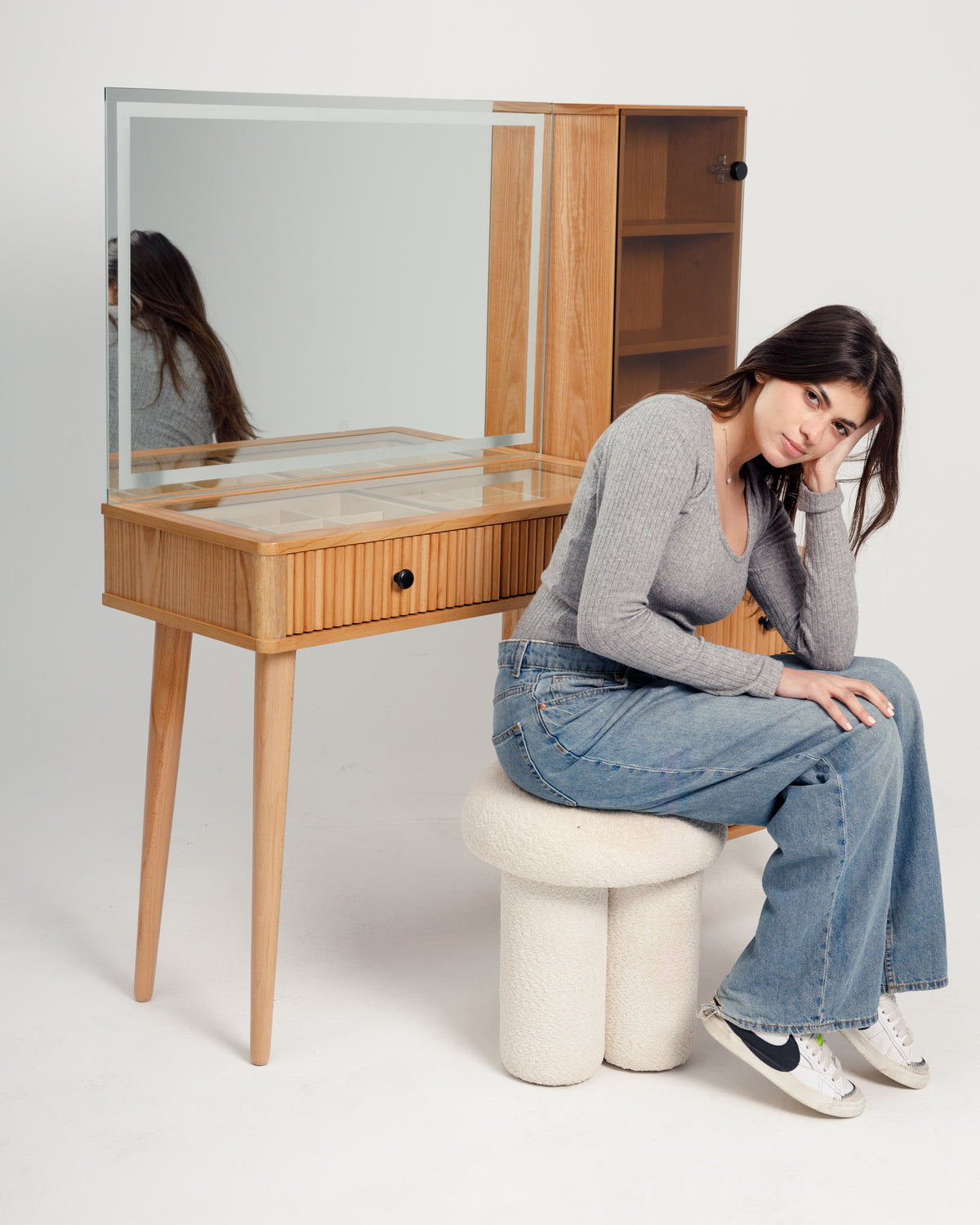 OAK MUSE DRESSER -  Wasilaah