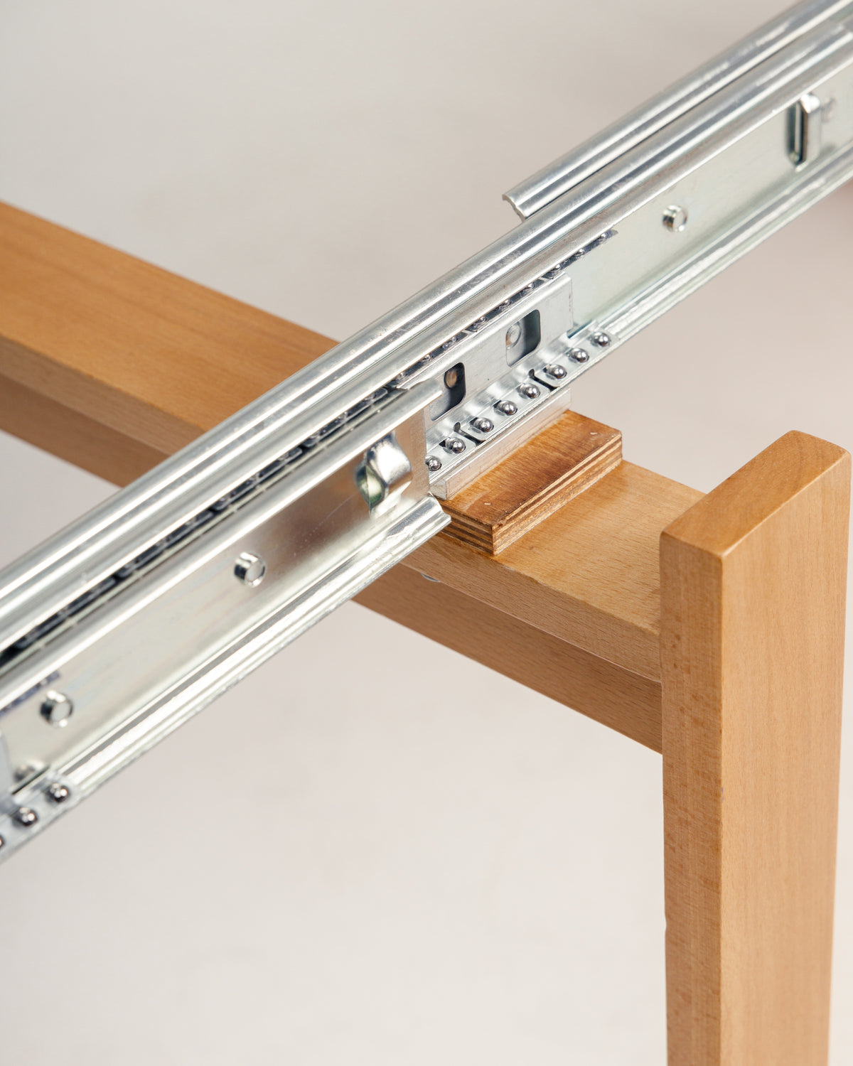 Oak Transformer Table -  Wasilaah