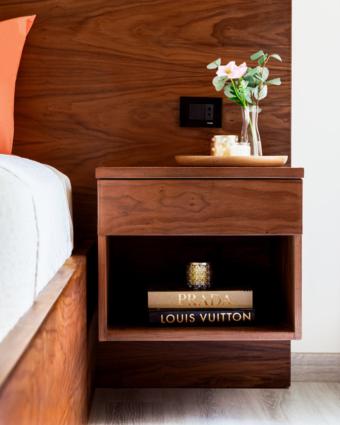 Madera Bed by HK - Wasilaah