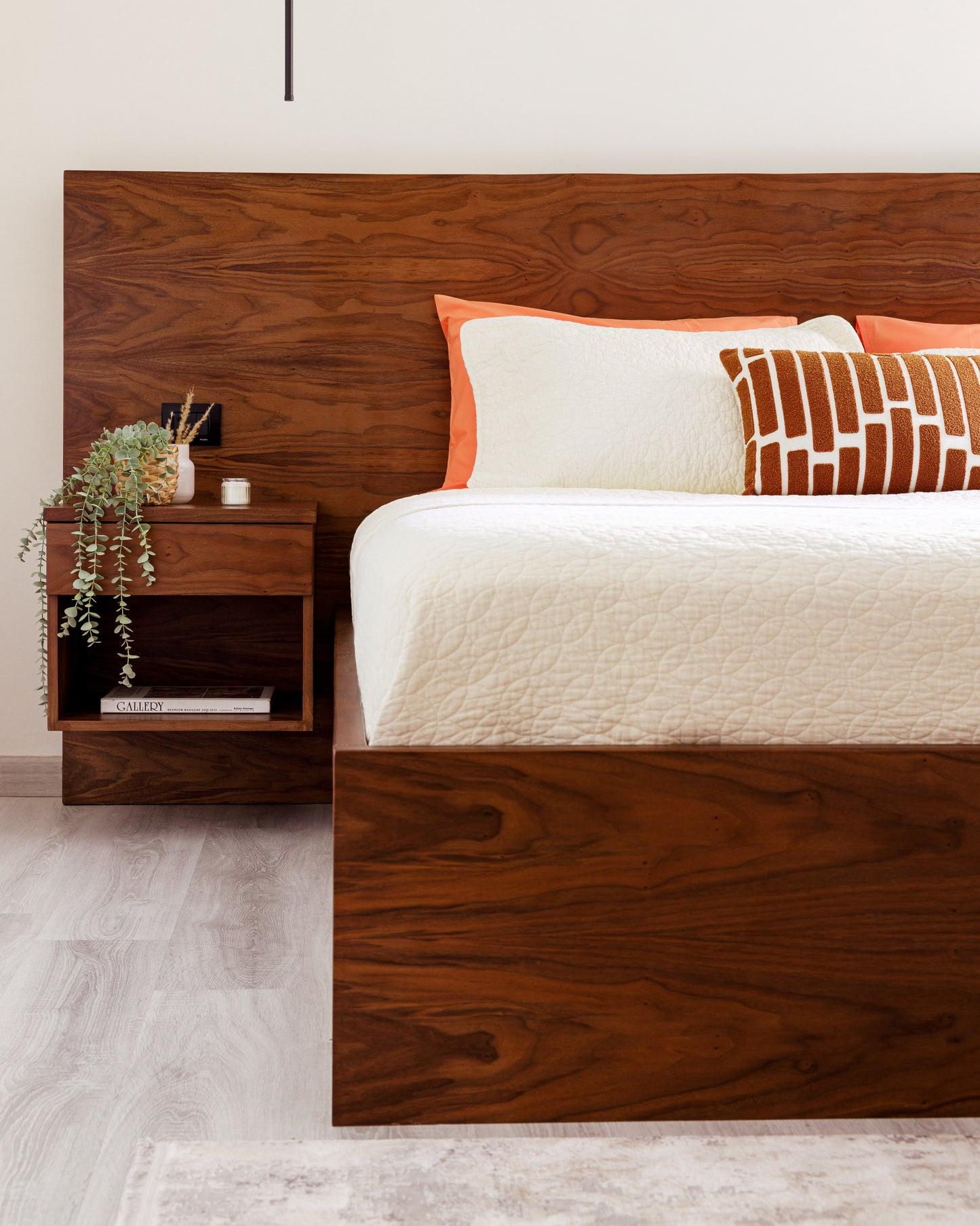 Madera Bed by HK - Wasilaah