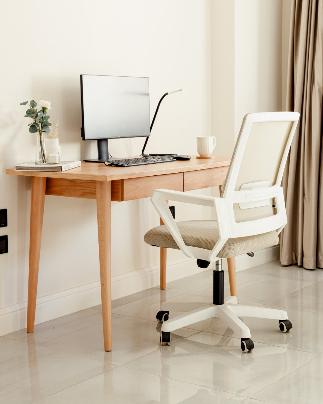 White Mesh Chair - Wasilaah