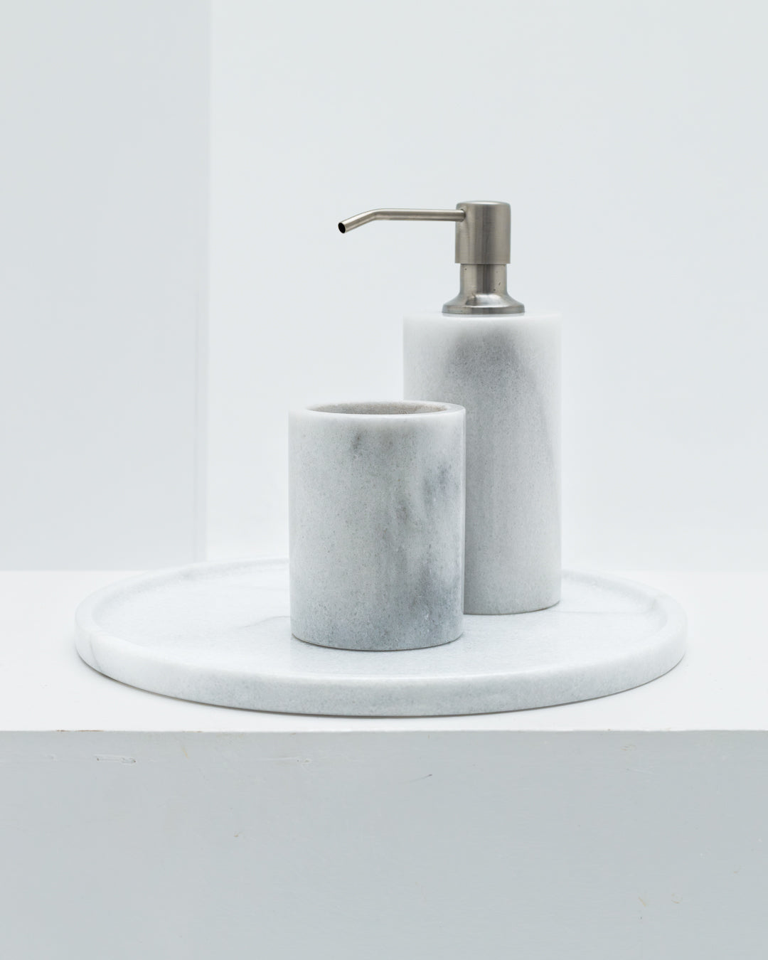 White Marble Round Tray - Wasilaah