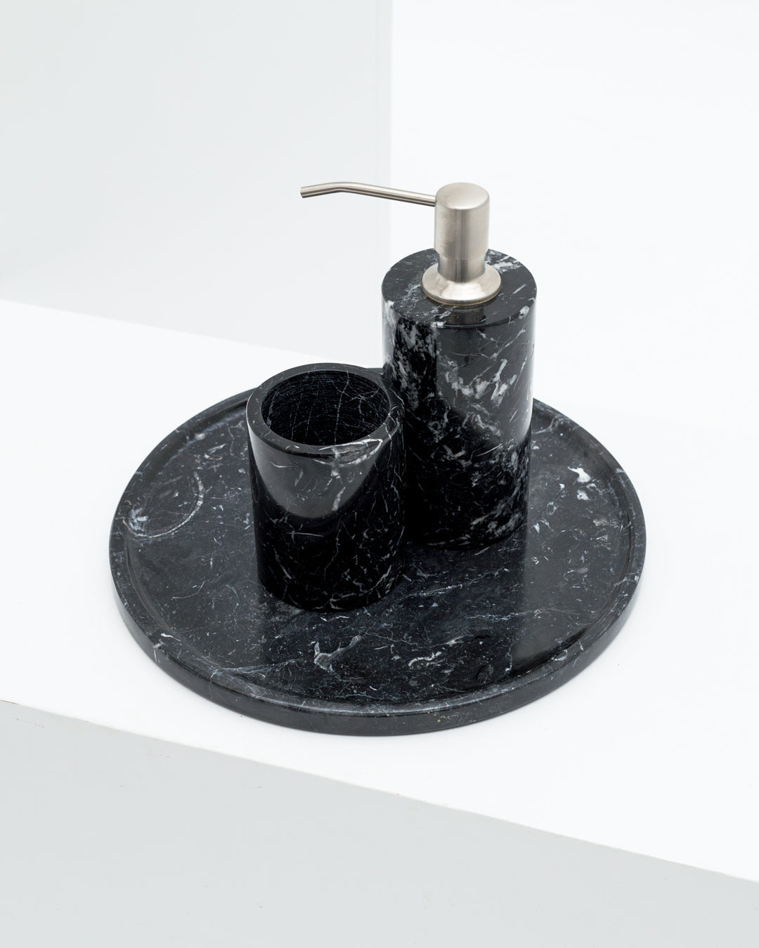 Black Marble Round Tray - Wasilaah