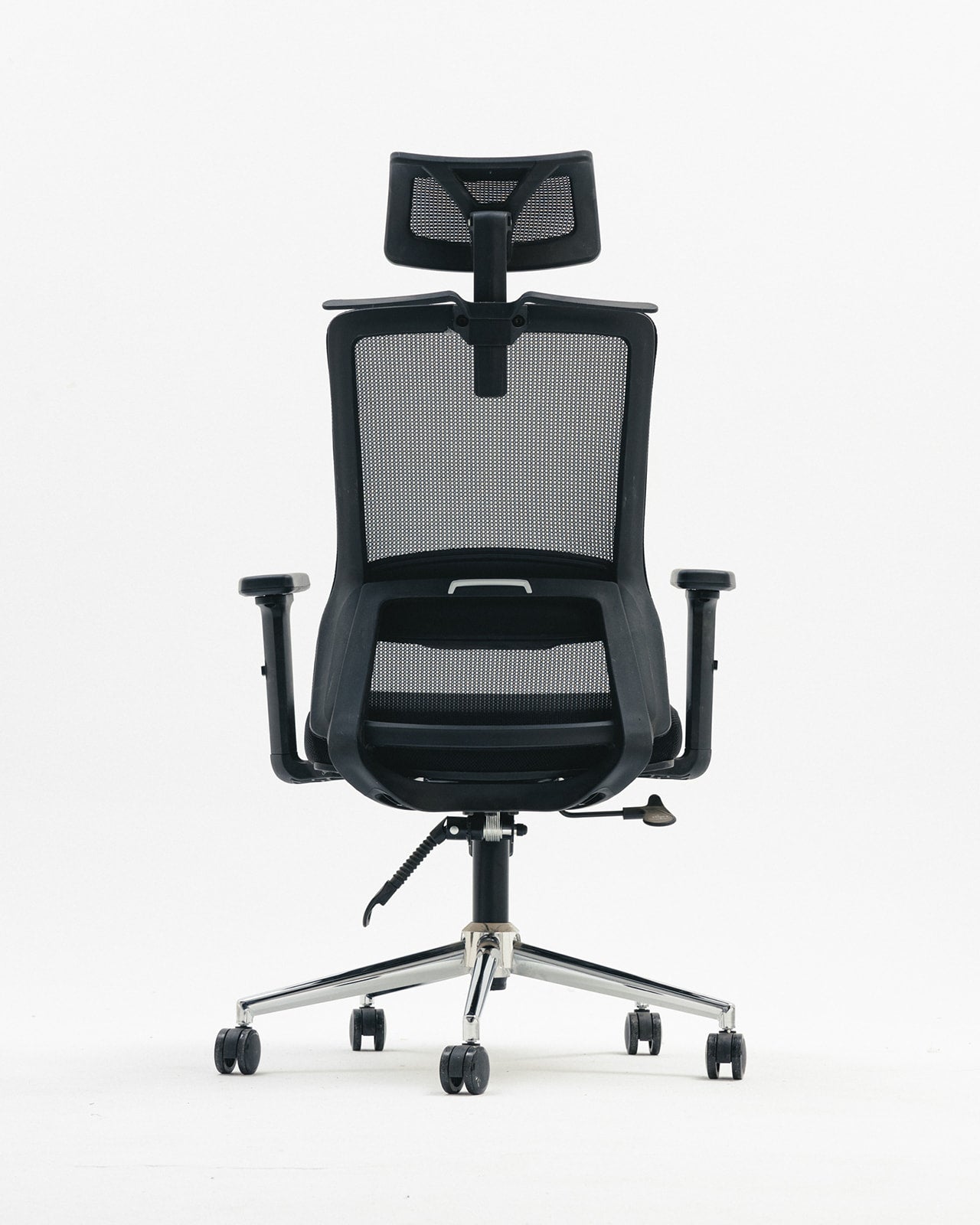 كرسي إيتانا الشبكي الأسود