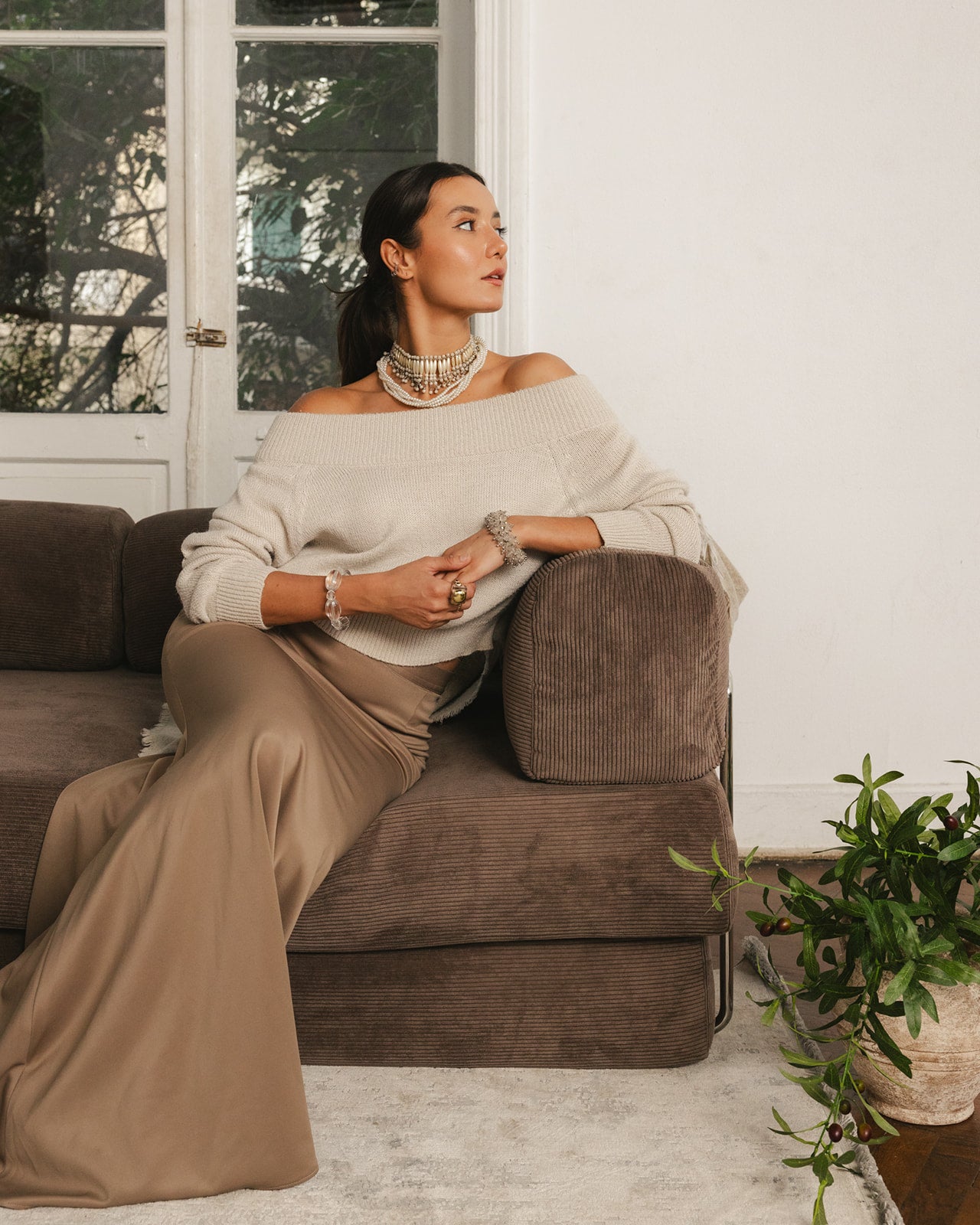 ركنة مودرن قابلة للتحويل لسرير