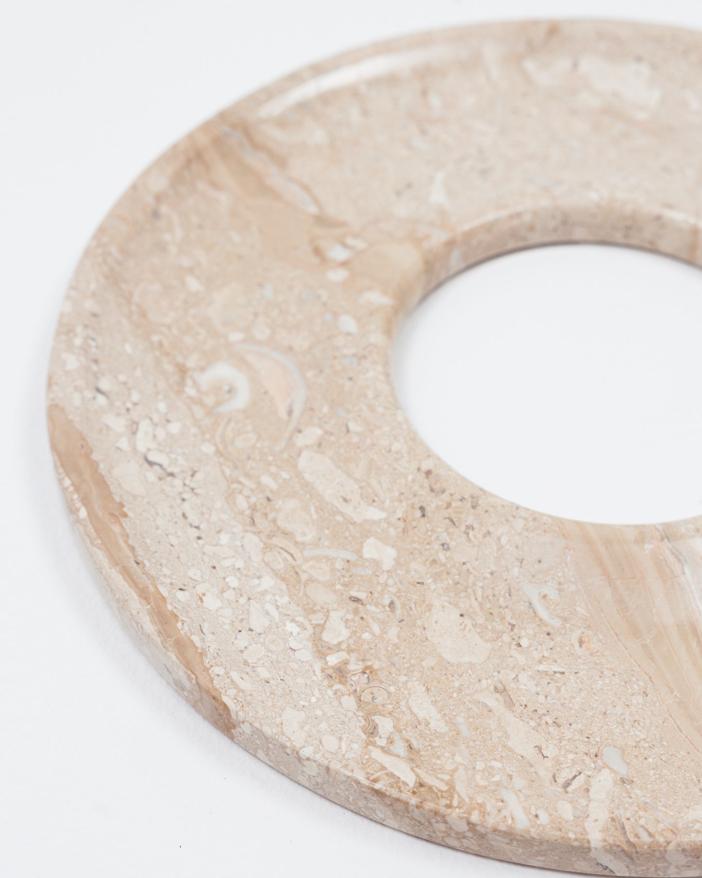 Breccia Open Platter