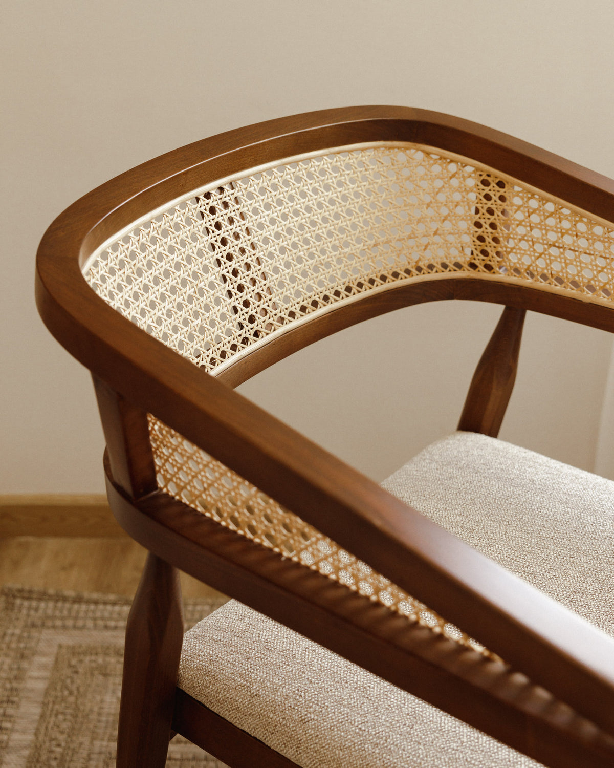 ALPHA RATTAN CHAIR - Wasilaah