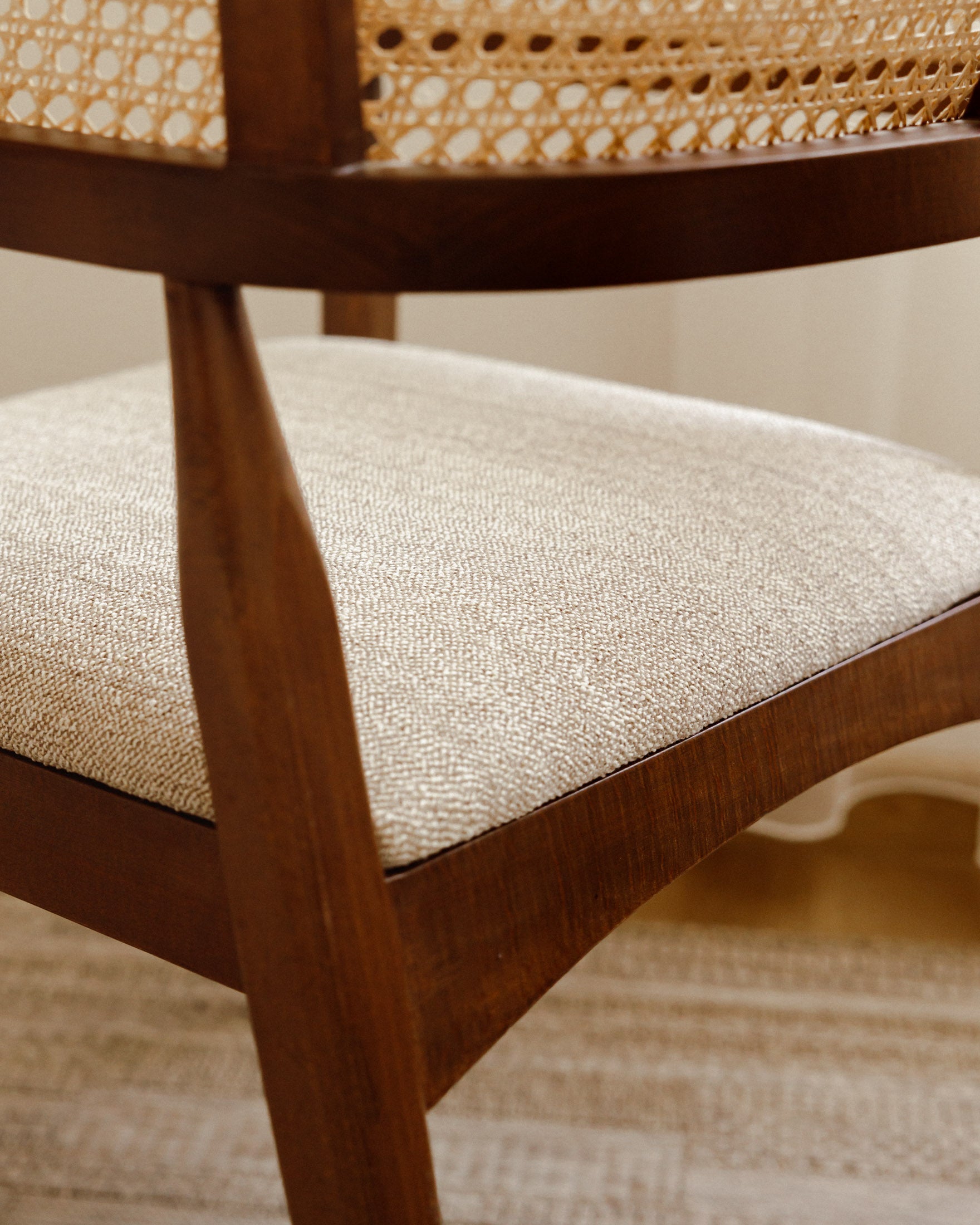 ALPHA RATTAN CHAIR - Wasilaah