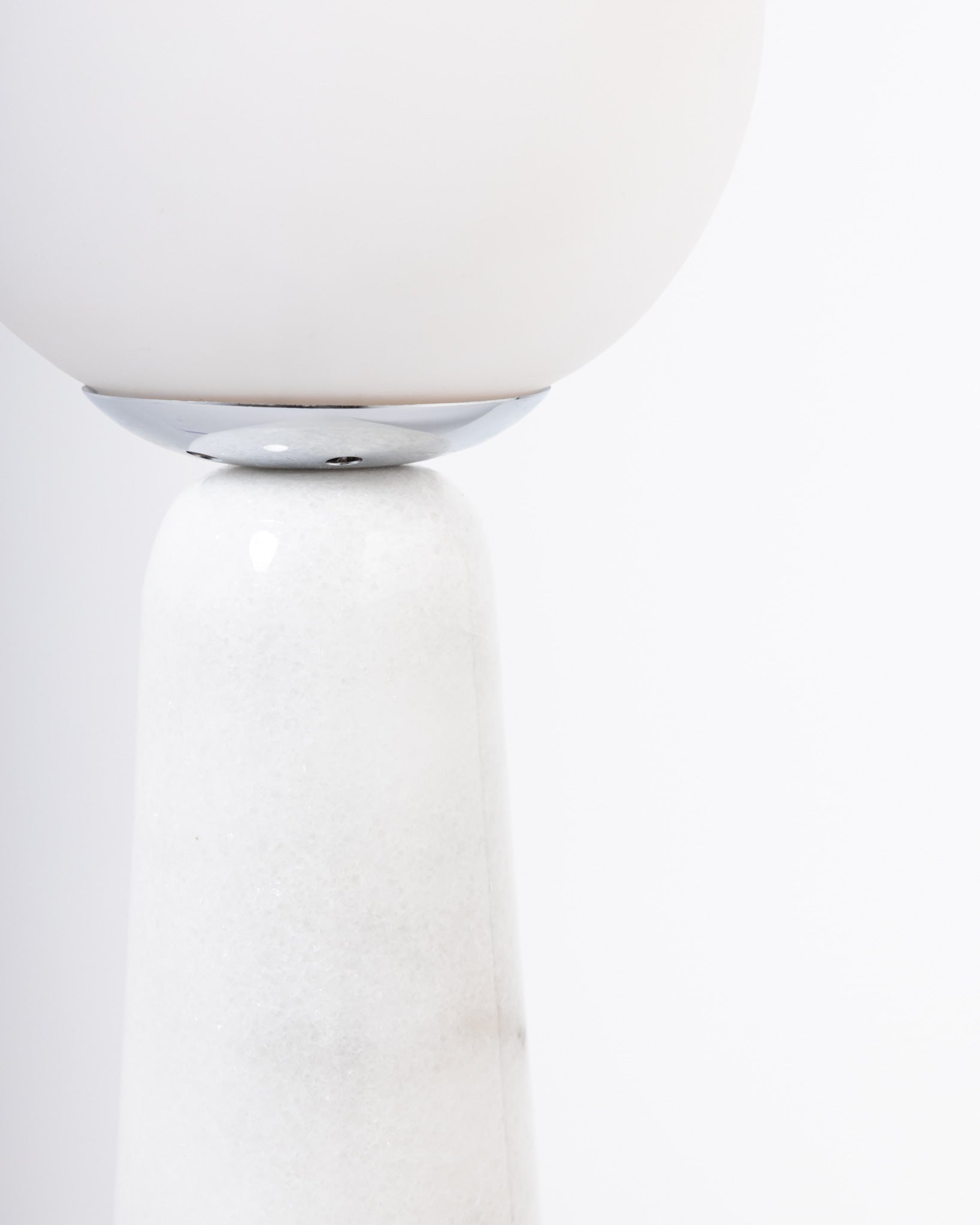 IVORY SMART TABLE LAMP - Wasilaah