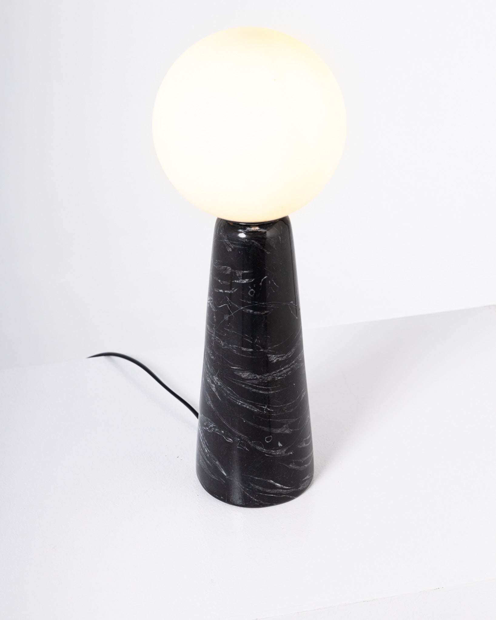 VESPRE SMART TABLE LAMP - Wasilaah
