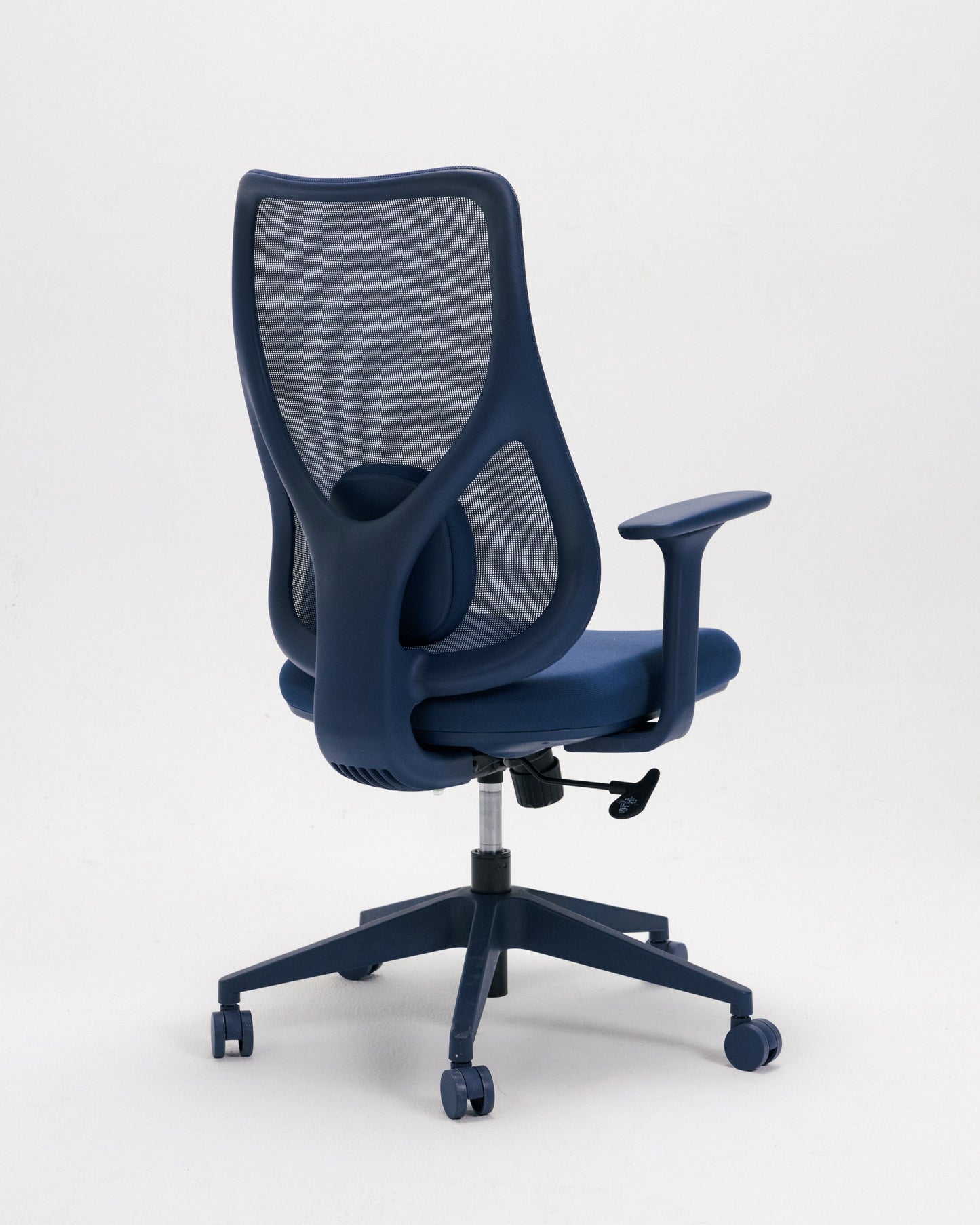 Blue mesh chair -  Wasilaah