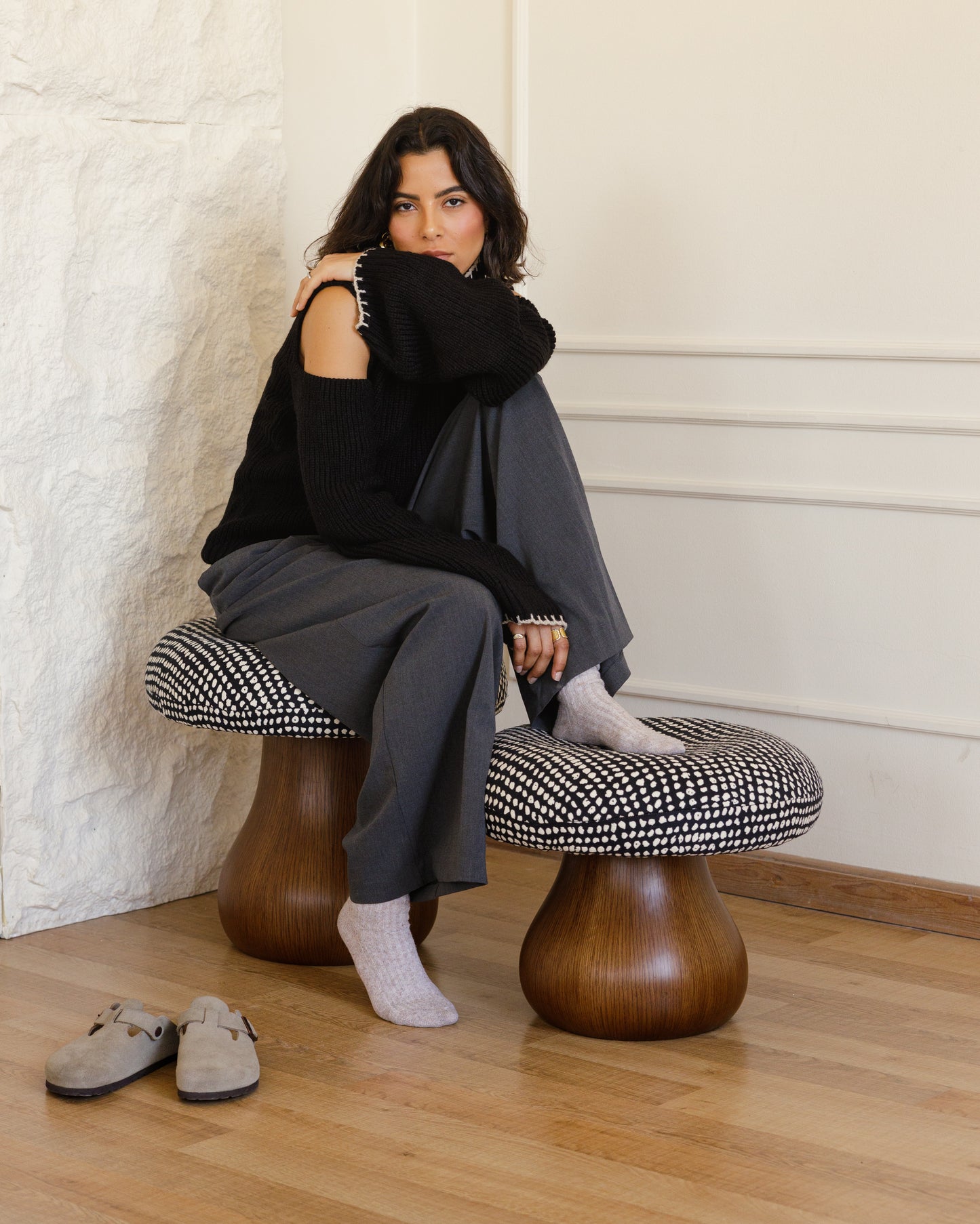 وسادة الفطر بالأبيض والأسود