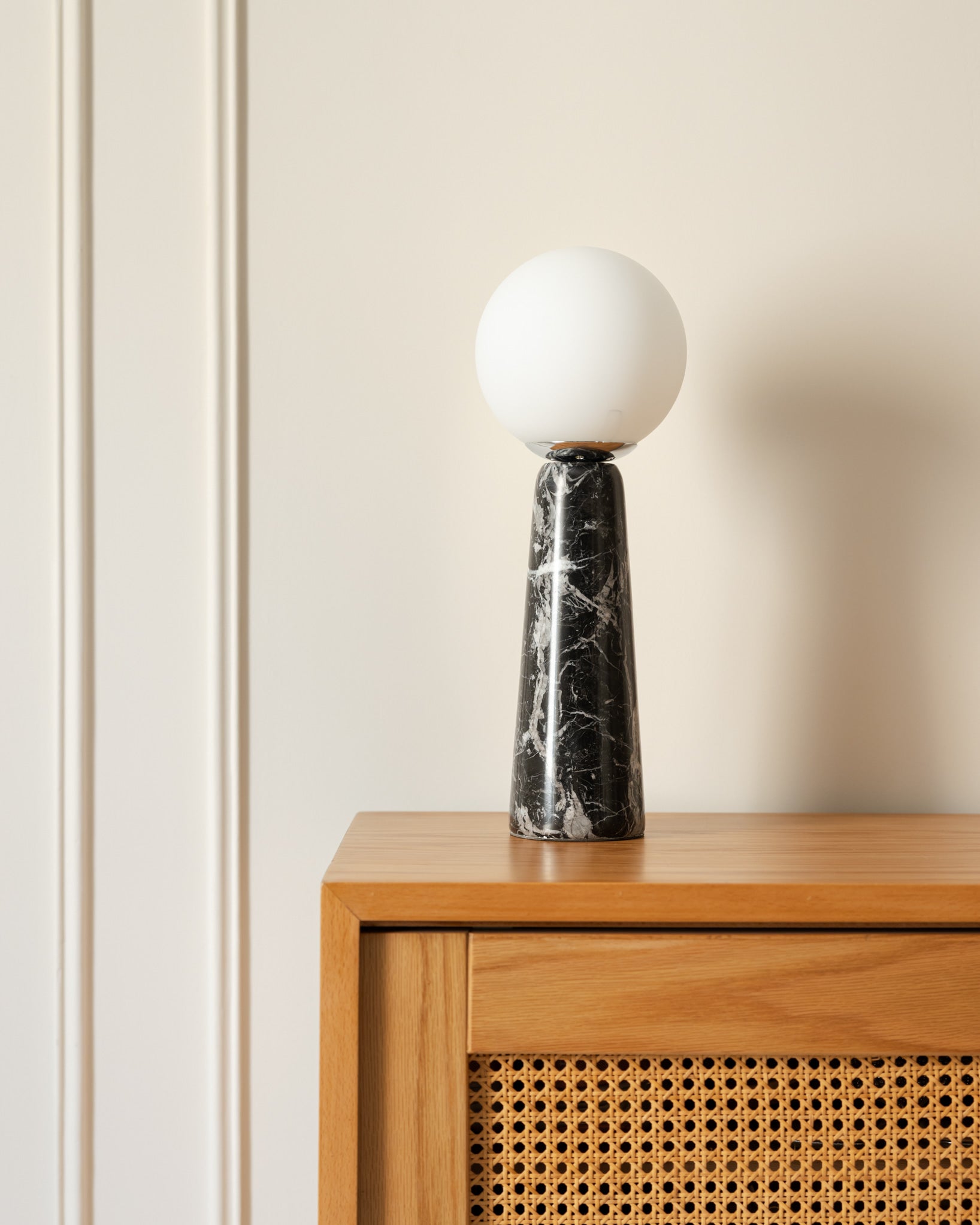 VESPRE SMART TABLE LAMP - Wasilaah