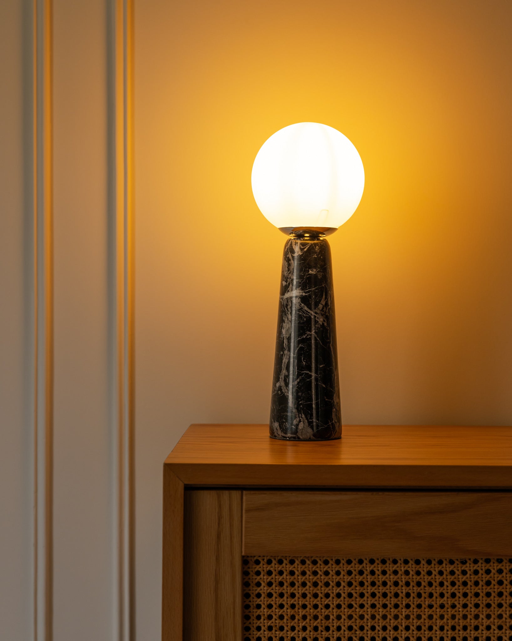 VESPRE SMART TABLE LAMP - Wasilaah