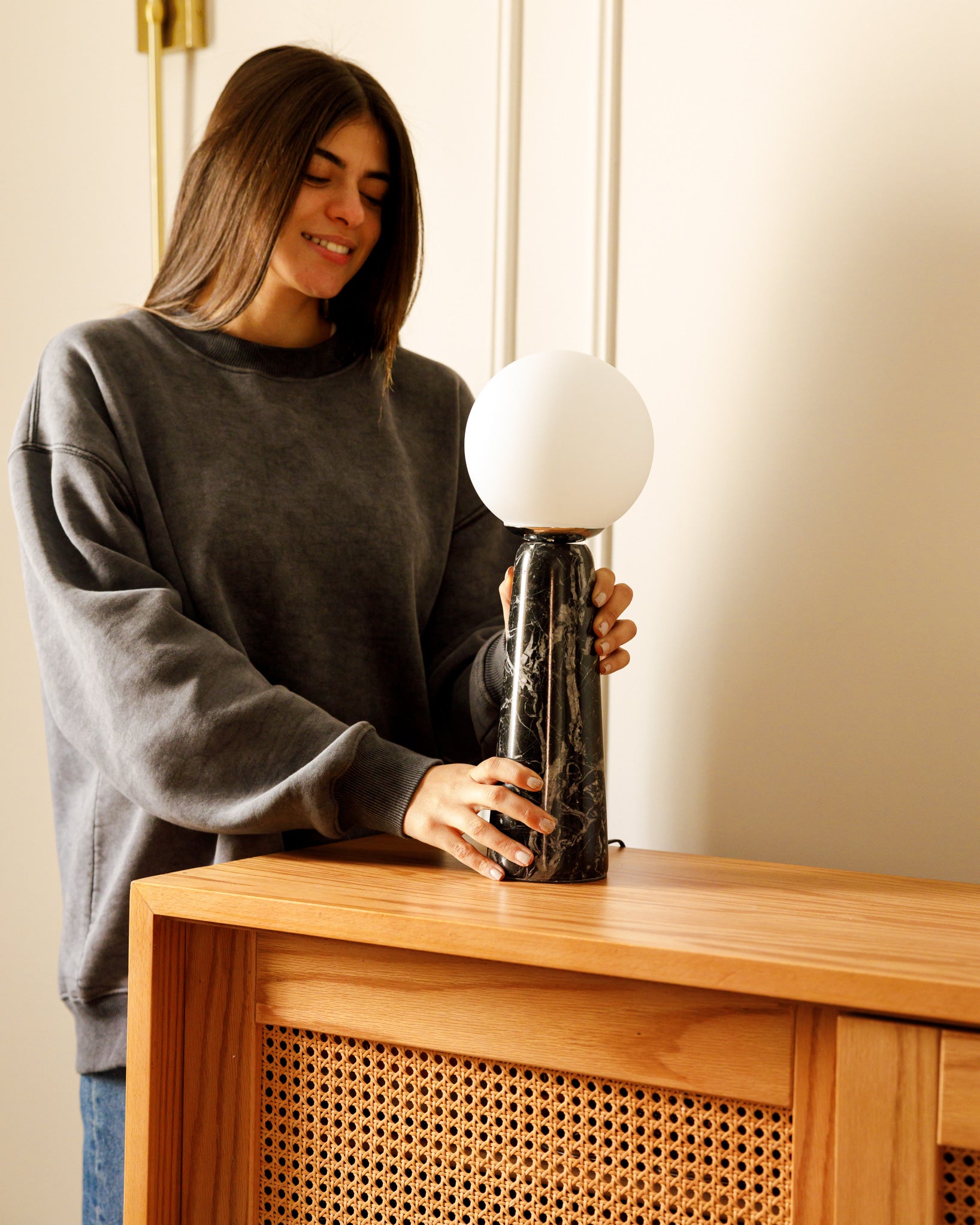 VESPRE SMART TABLE LAMP - Wasilaah