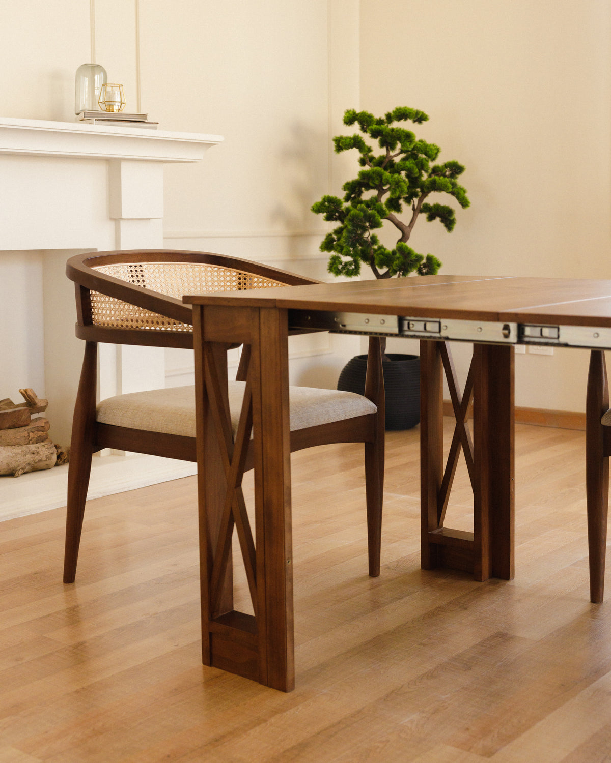 Walnut Transformer Table -  Wasilaah