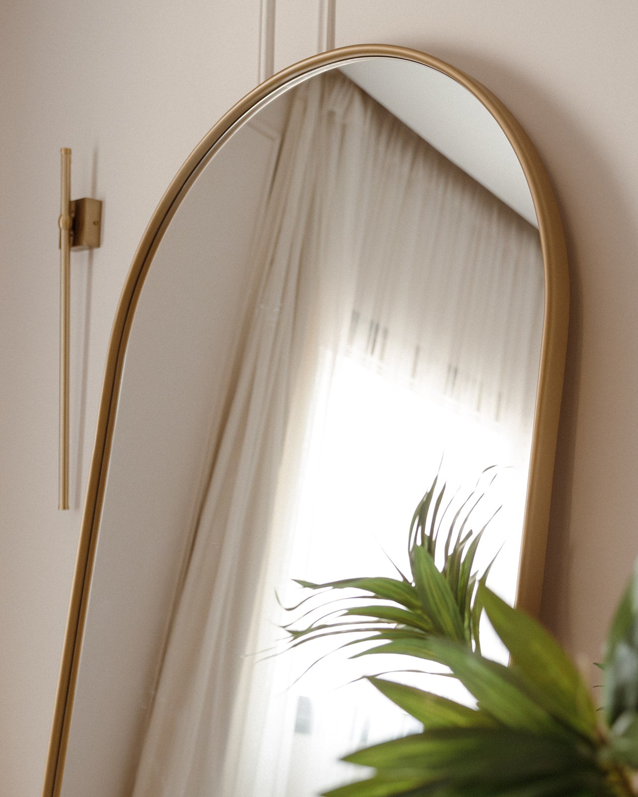 Big Standing Mirror - Wasilaah