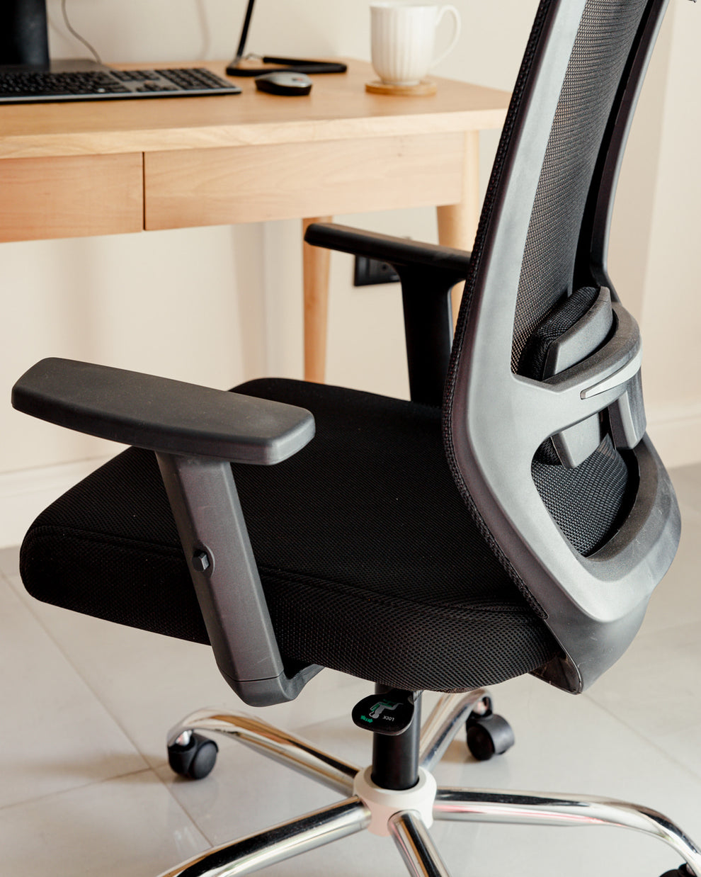 M5 Black Mesh Office Chair | Comfort for Long Workday – Wasilaah