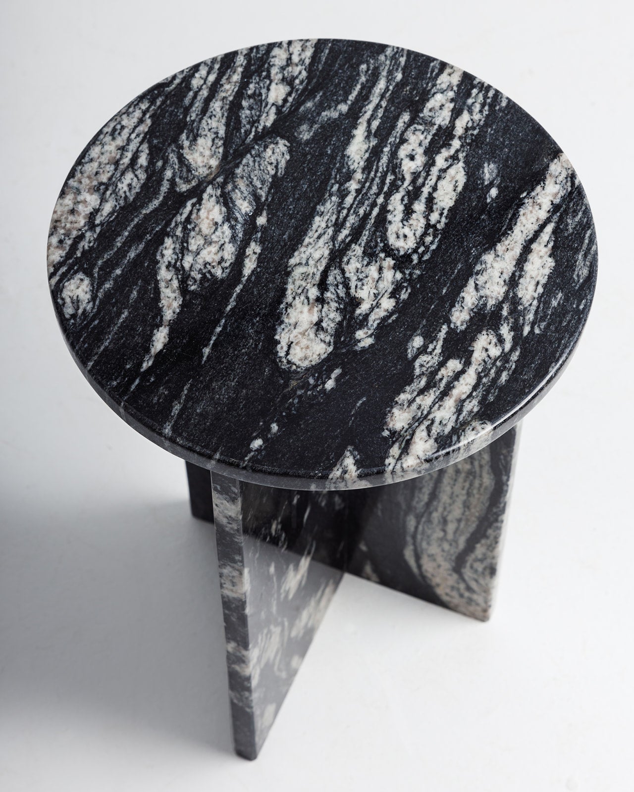 Granita side table - Wasilaah