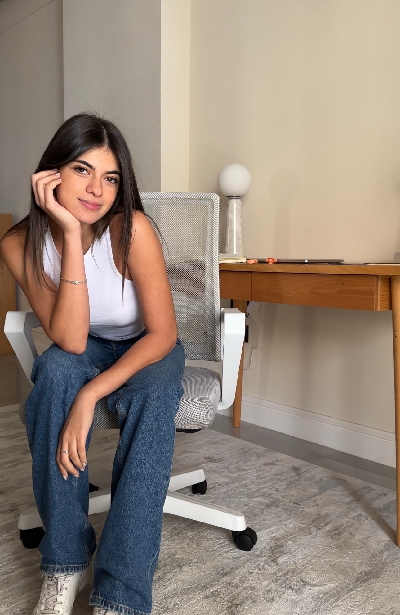 White Mesh Chair - Wasilaah