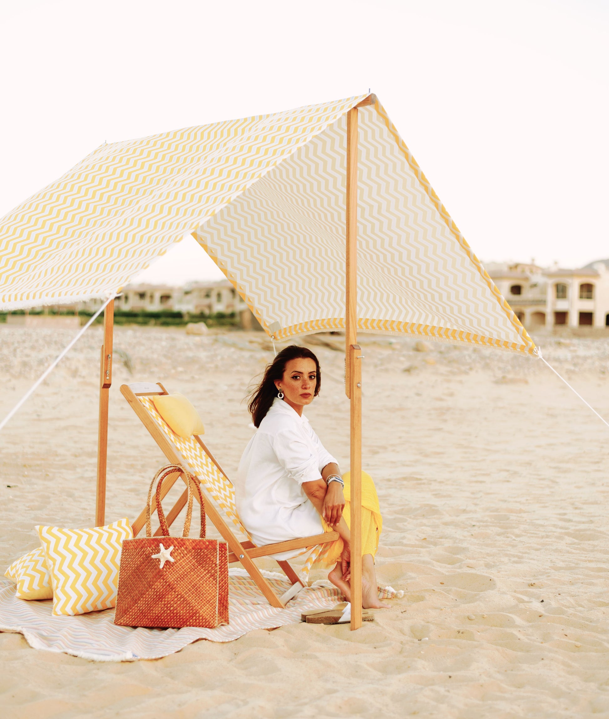 Vintage Yellow Beach Tent - Wasilaah