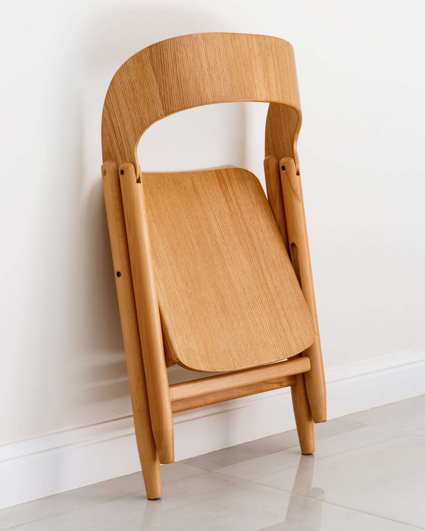 The Folde Chair - Wasilaah