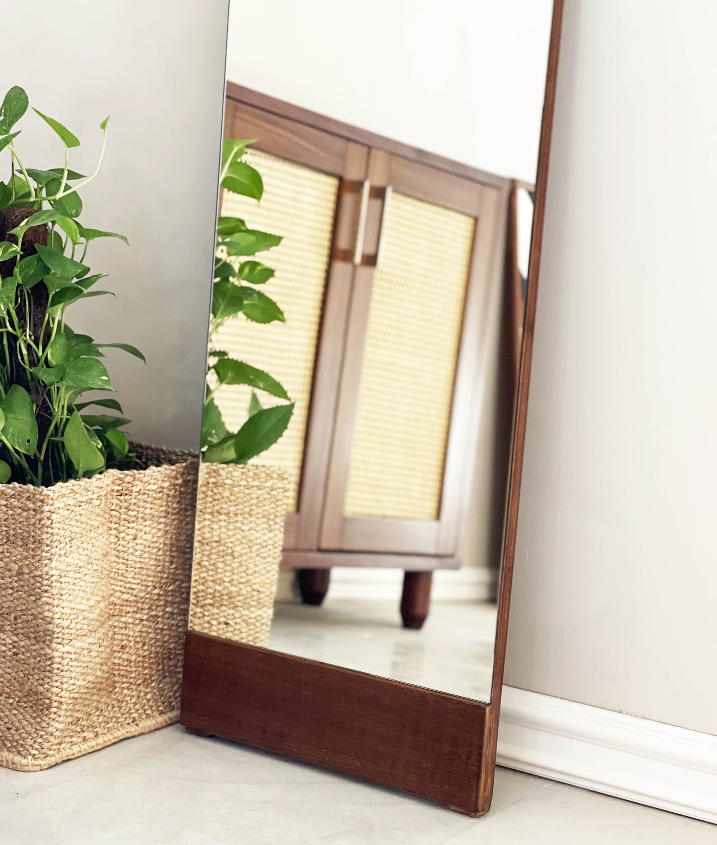 Full Standing Mirror - Wasilaah